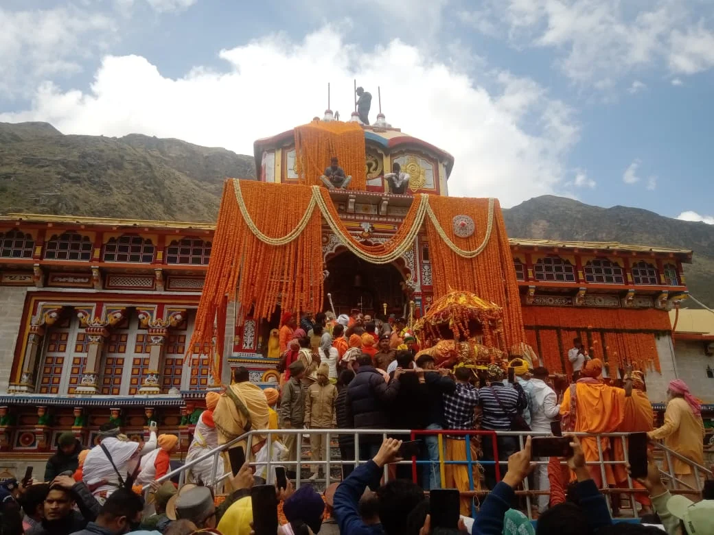 Badrinath Dham doors will open on 12th :  १२ को खुलेंगे  बद्रीनाथ धाम के कपाट