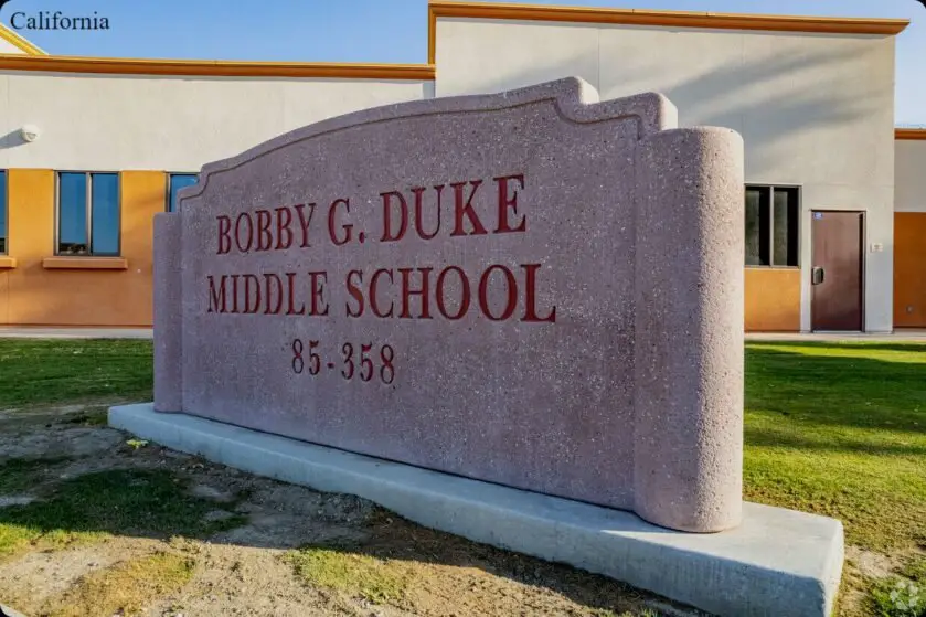 California: Bobby Duke Middle School in Coachella में 'अज्ञात रासायनिक रिसाव' के बाद 18 छात्रों को अस्पताल में भर्ती कराया गया