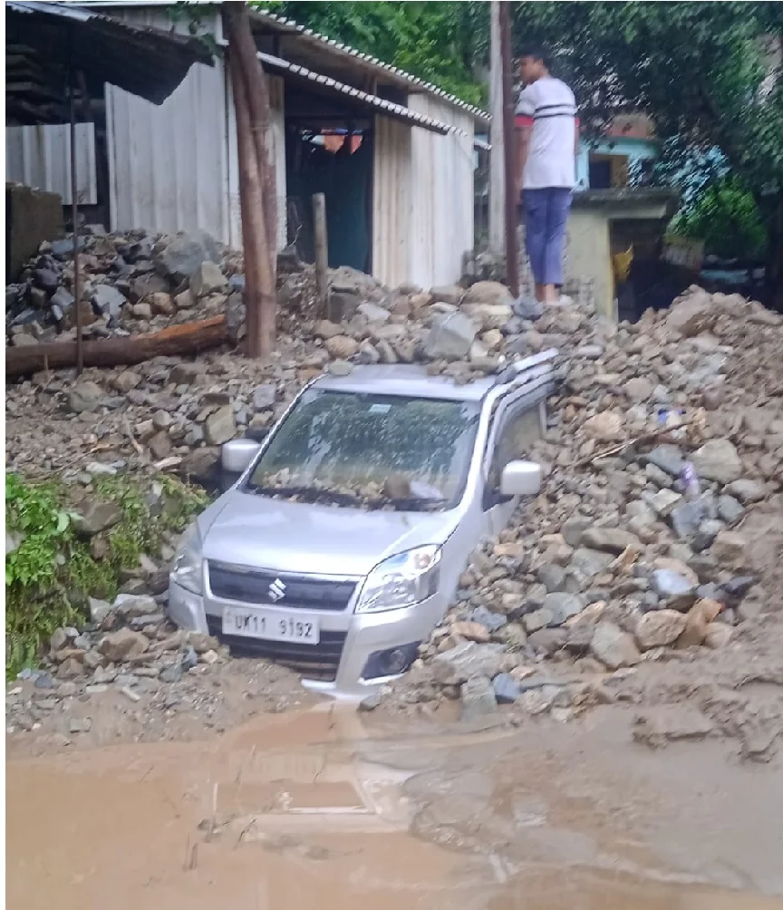 Heavy rainfall caused devastation in Simli area, Tehsildar inspected the damage