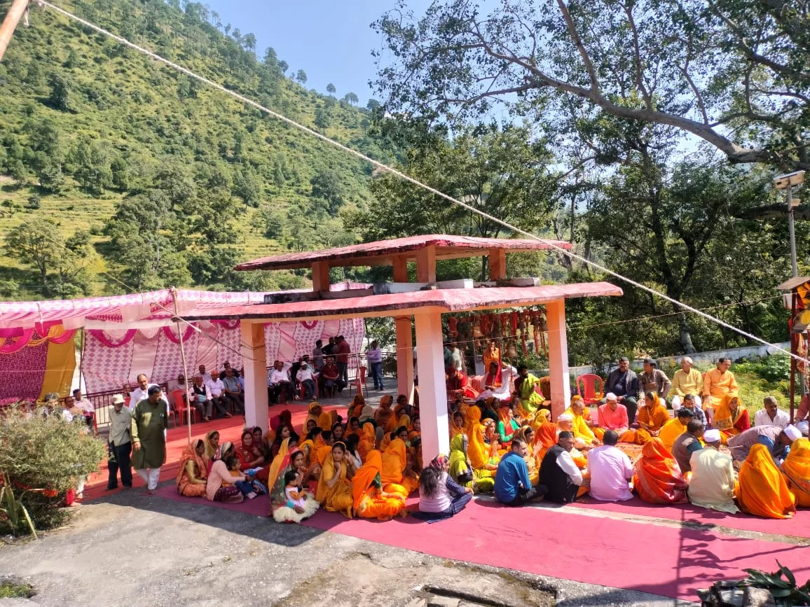 काली मंदिर कुलसारी के जीर्णोधार के लिए मंत्रोच्चार तथा पूजा- अर्चना की